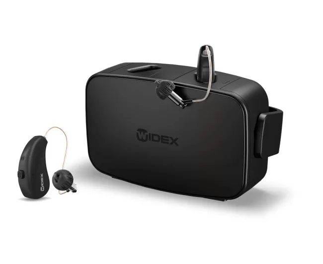 20 06 Widex m-RIC R-D with charger RGB (1)